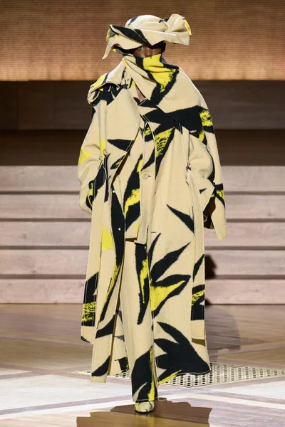 Look 36